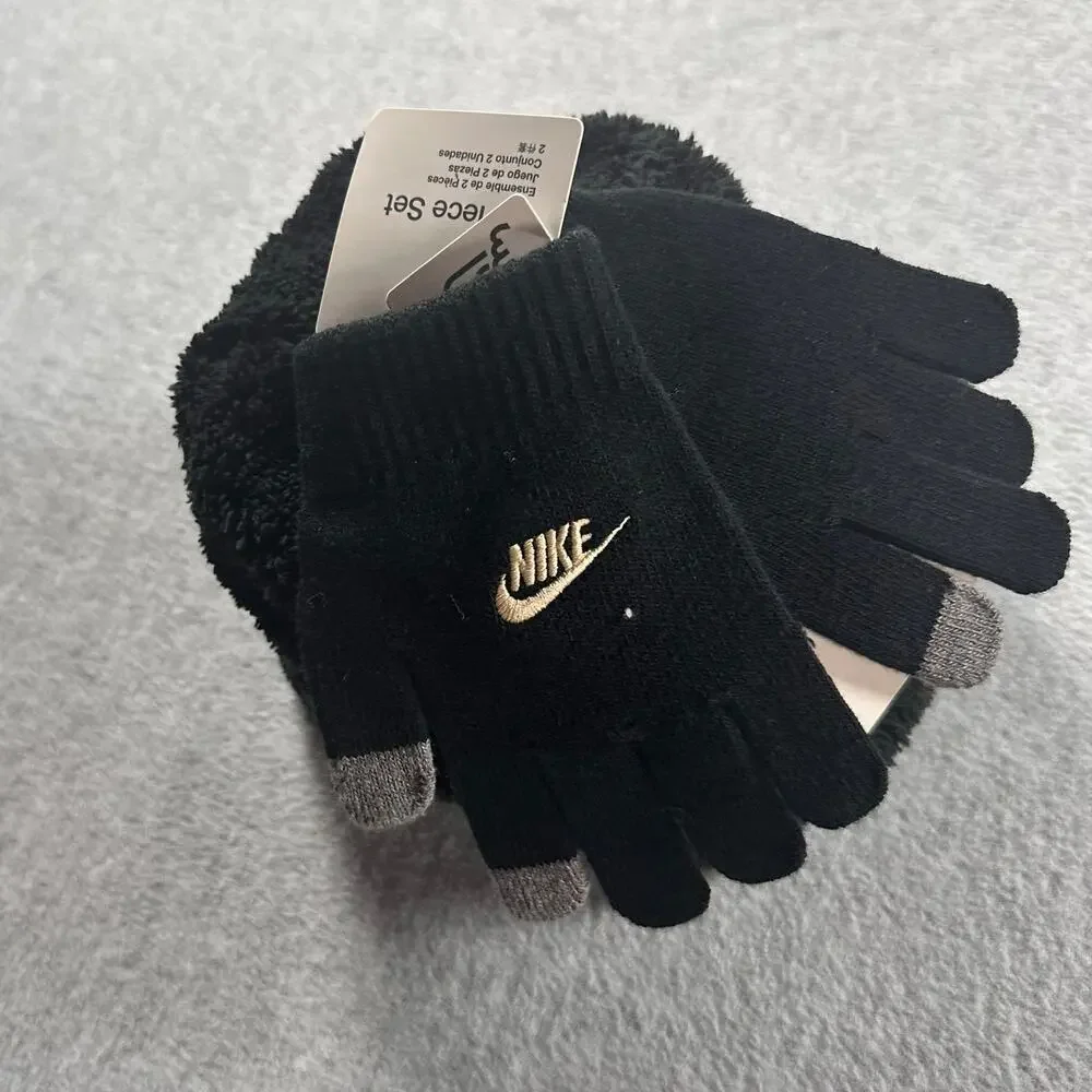 Nike Cozy Peak Beanie & Gloves Set Black NWT Youth